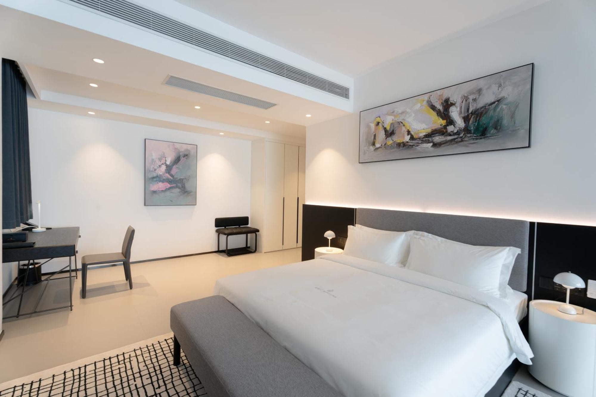 One Riviera Hotel And Residences Ban Souanmone Exterior foto
